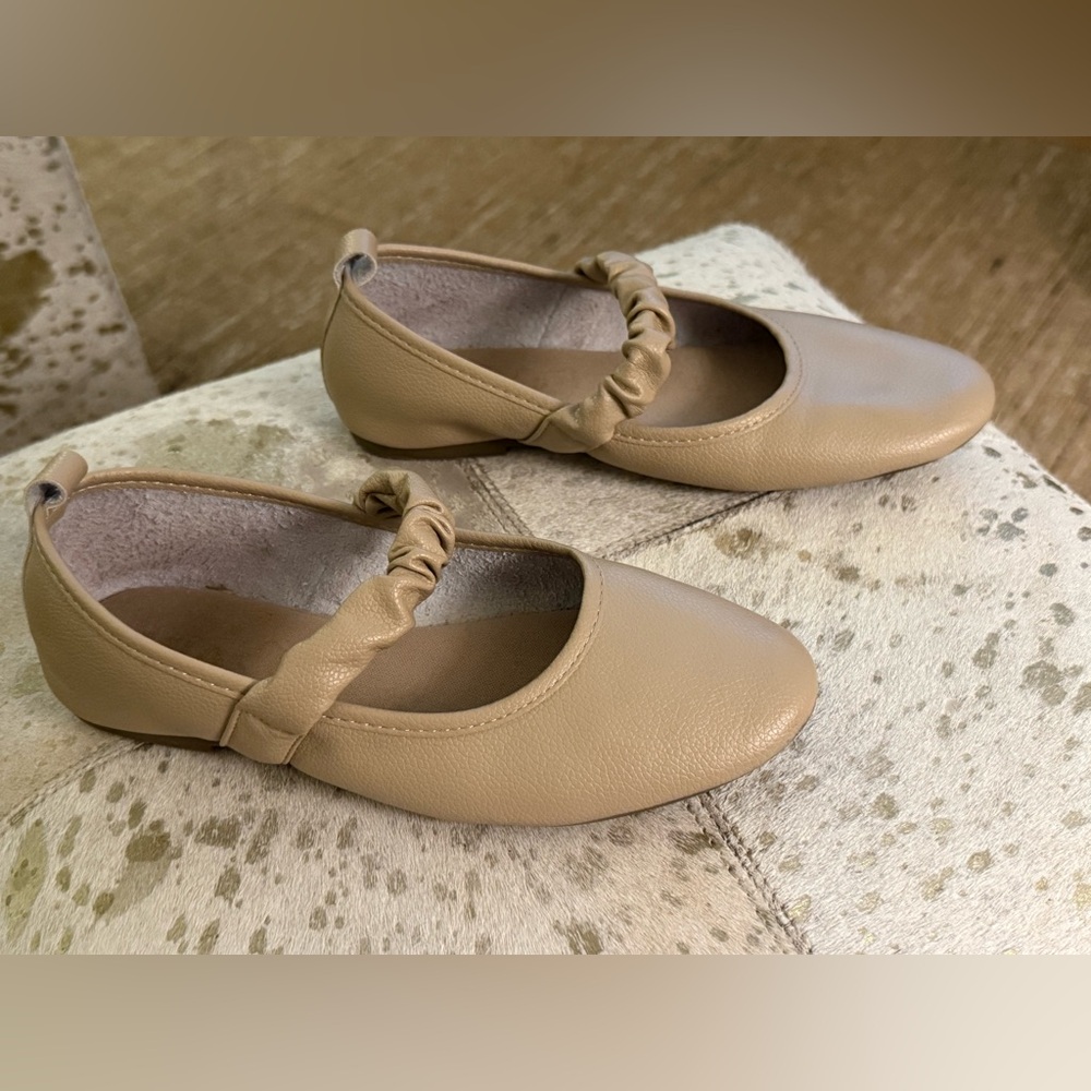 Mia Ballet flats